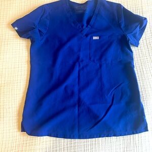 Catarina - One-Pocket Scrub Top